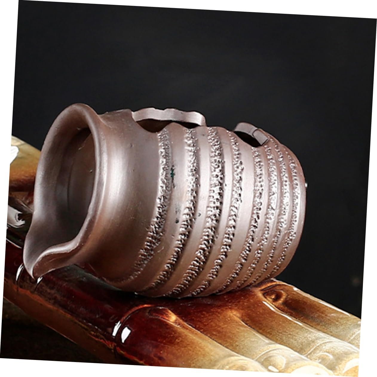 Water Jar Decoration Fountain Spitter Ceramic Pot Shape Spitter Garden Ceramic Pot Statue