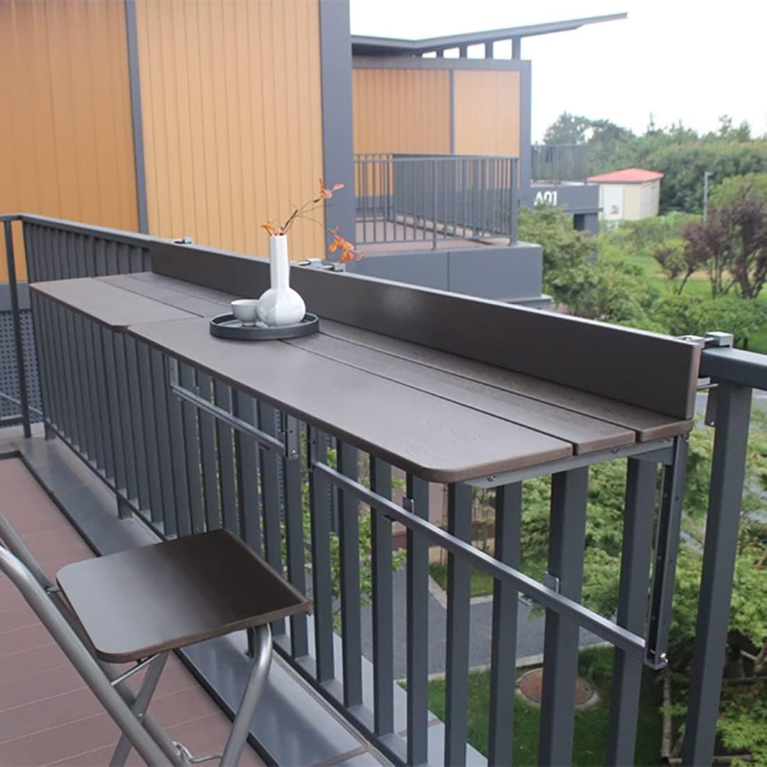 Balcon étroit ? Table suspendue réglable et pliante 60x37 cm pour optimiser l'espace