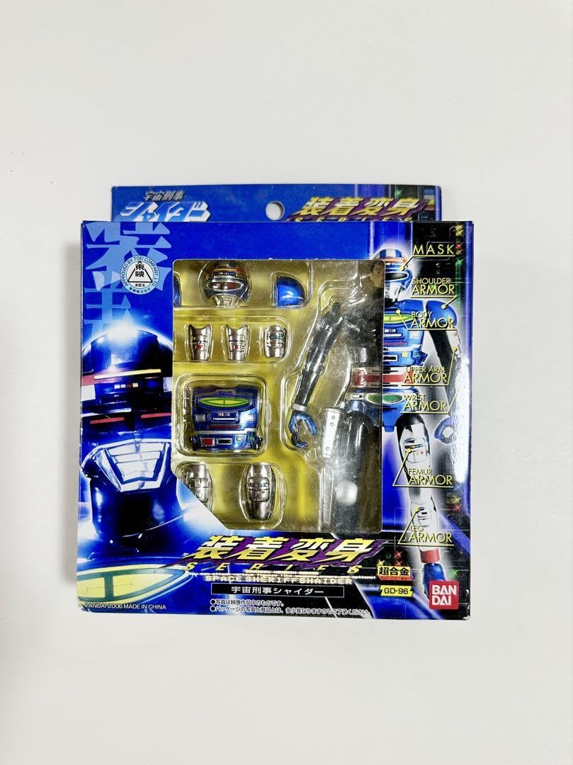 BANDAI - 超合金 GD-96 装着変身 宇宙刑事シャイダー 完成トイ バンダイ Amazon | 超合金 GD-96装着変身 宇宙刑事シャイダー | ロボット