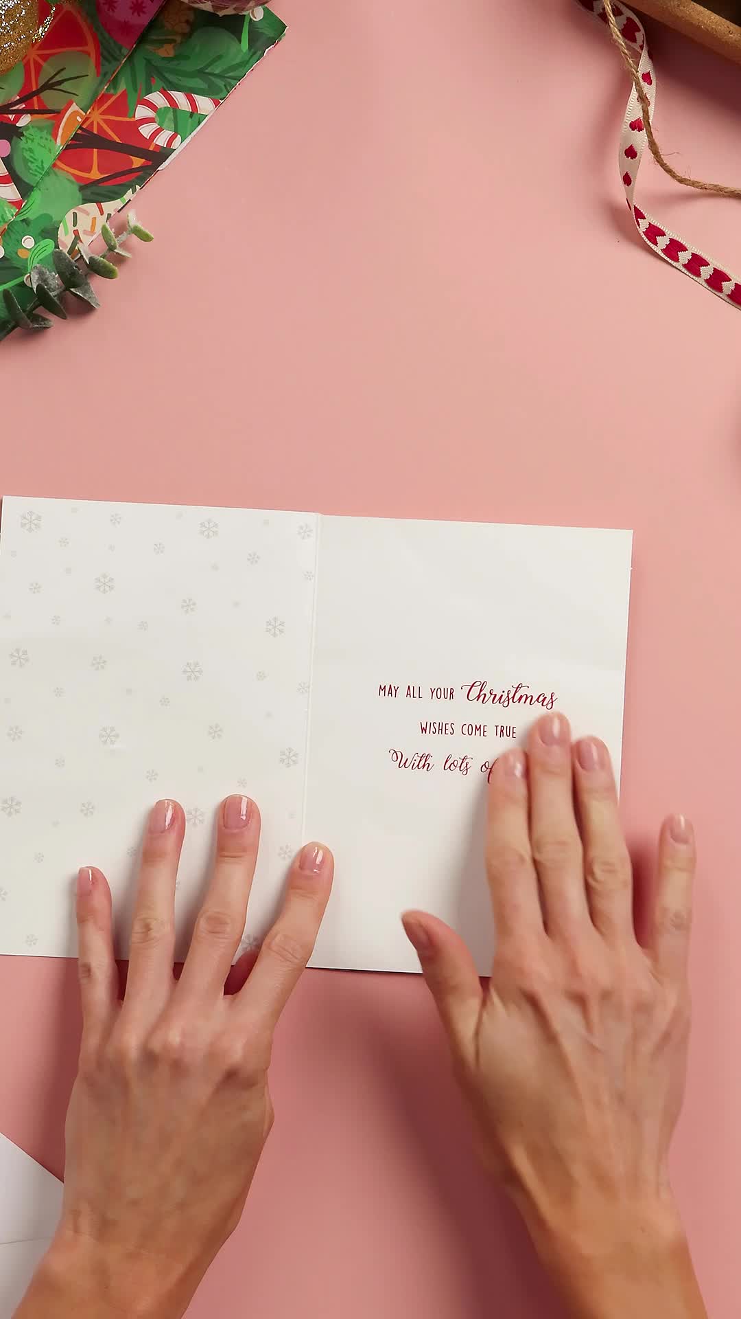 Piccadilly Greetings Character Christmas Card Granddaughter - 8 X 6 Inches