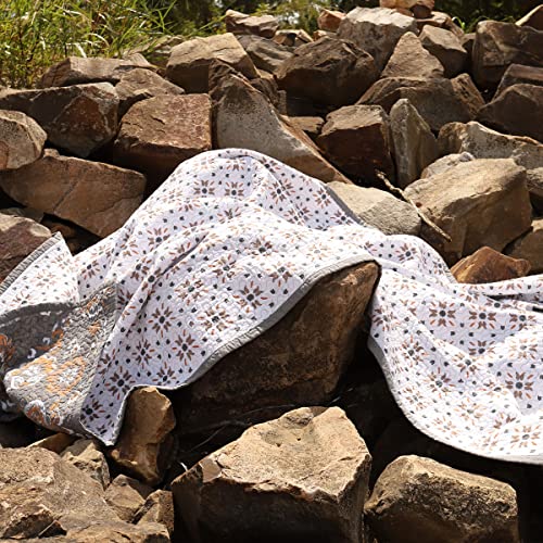 Image of Paseo Road Abbie 3 Piece King, Gray Cotton Western Reversible Quilt Set