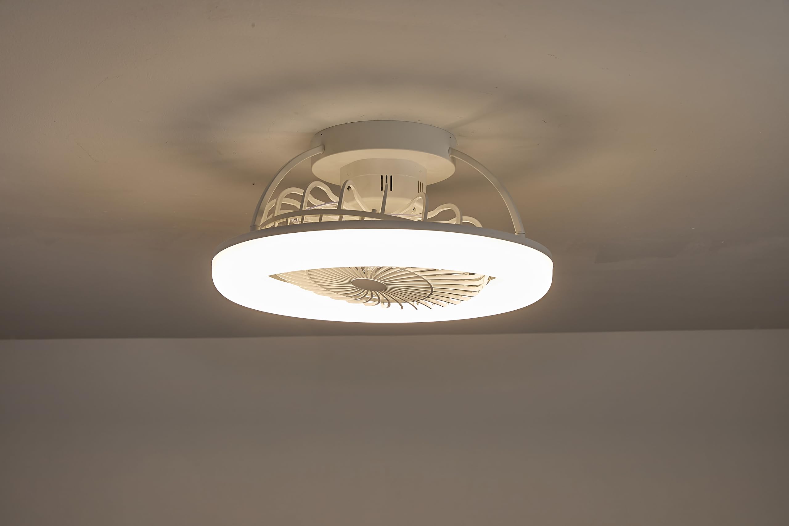 VENTILADOR TECHO SILENCIOSO PLAFÓN LED APP MÓVIL IKARO BLANCO 2026 - DC, regulable, 3 tonos, Verano/Invierno, aspas protegidas, 6v, bajo consumo, Fácil montaje (Brisa Envolvente)