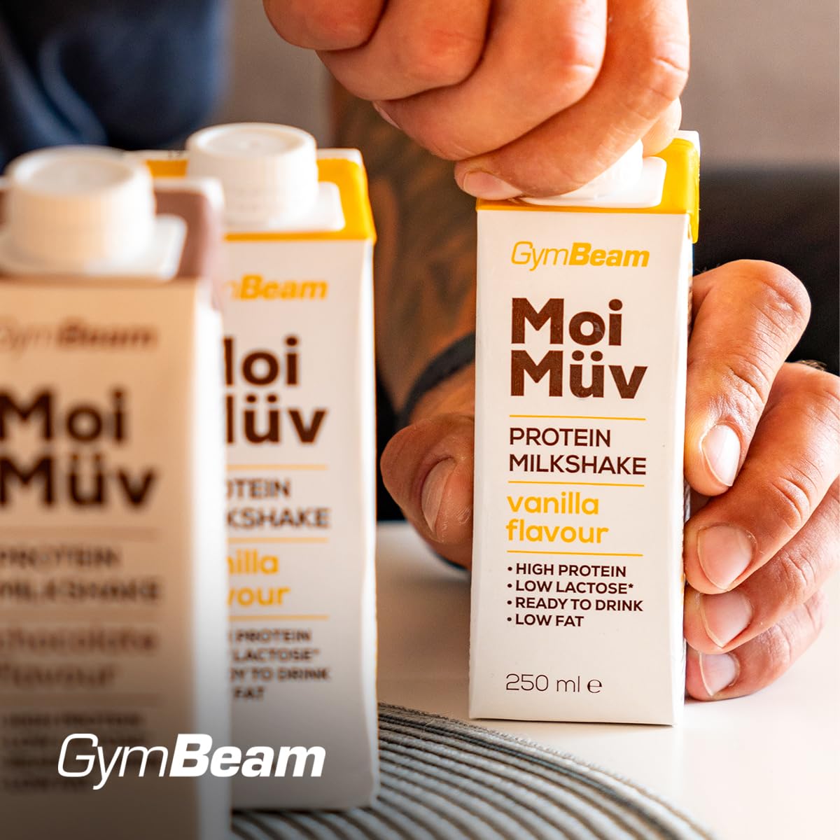 GymBeam MoiMüv Protein Milchshake - Protein Shake mit 25 g Eiweiß, fettarm, niedriger Laktosegehalt, ohne künstliche Süßstoffe, fördert Muskelwachstum (250 ml (18er pack), Vanille)