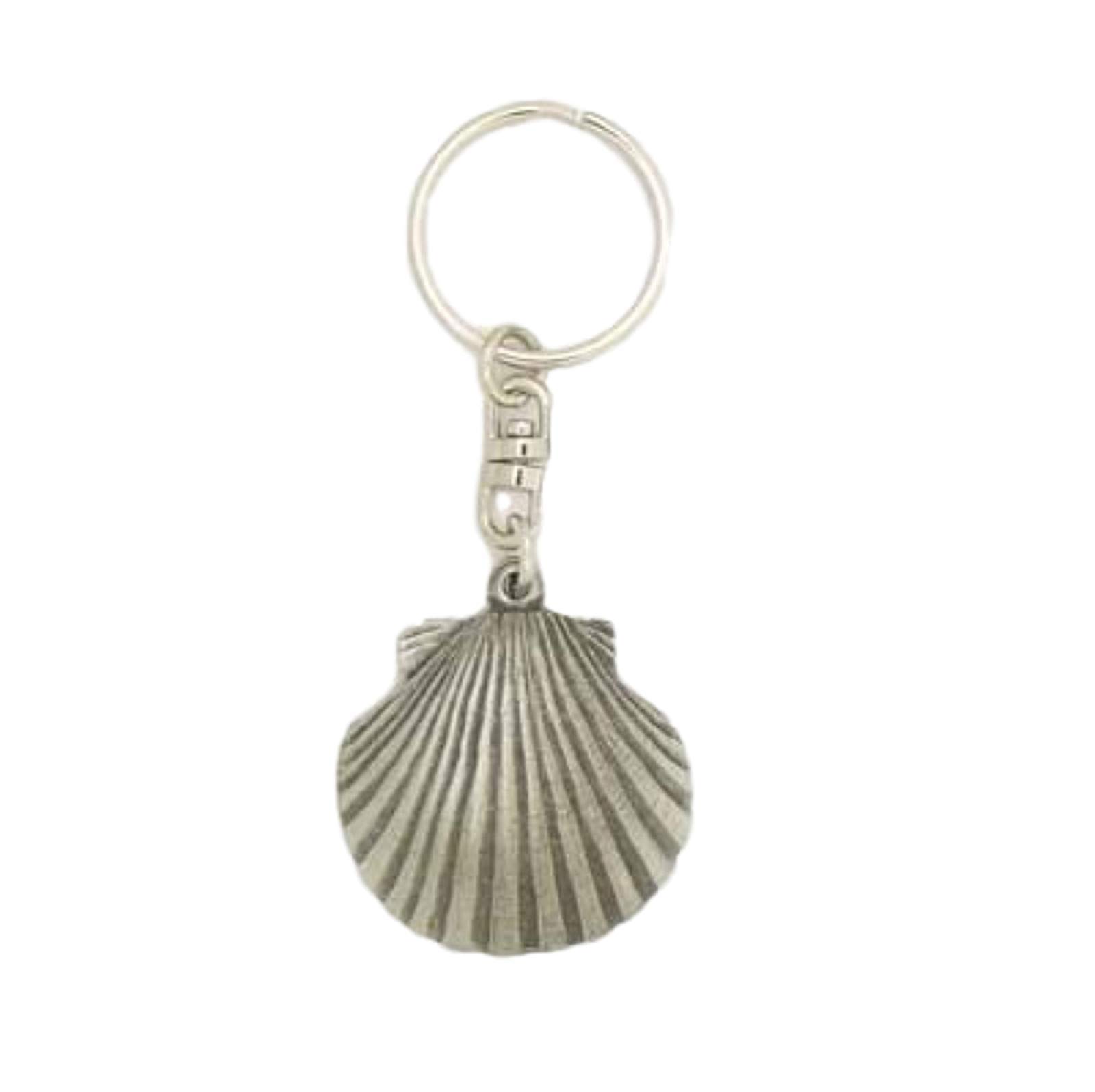 Smartbadge Scallop Shell Handcrafted In Solid English Pewter Key ring Hin-KR1496 + 59mm Button Badge