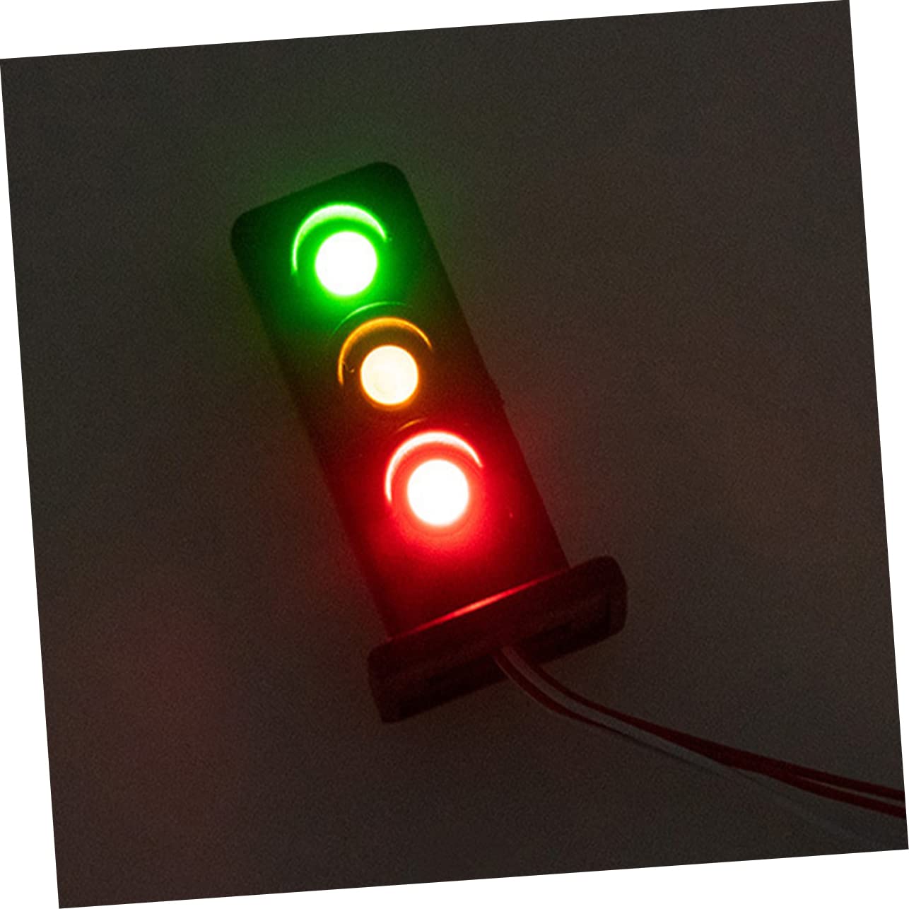 Housoutil 3sets 2pcs Miniature Train Signal Lights Realistic Micro Landscape Light Ornaments for Sand Tabletop Train Layouts Decorative Railroad Lamp Decor for Miniature Model 2pcs*3