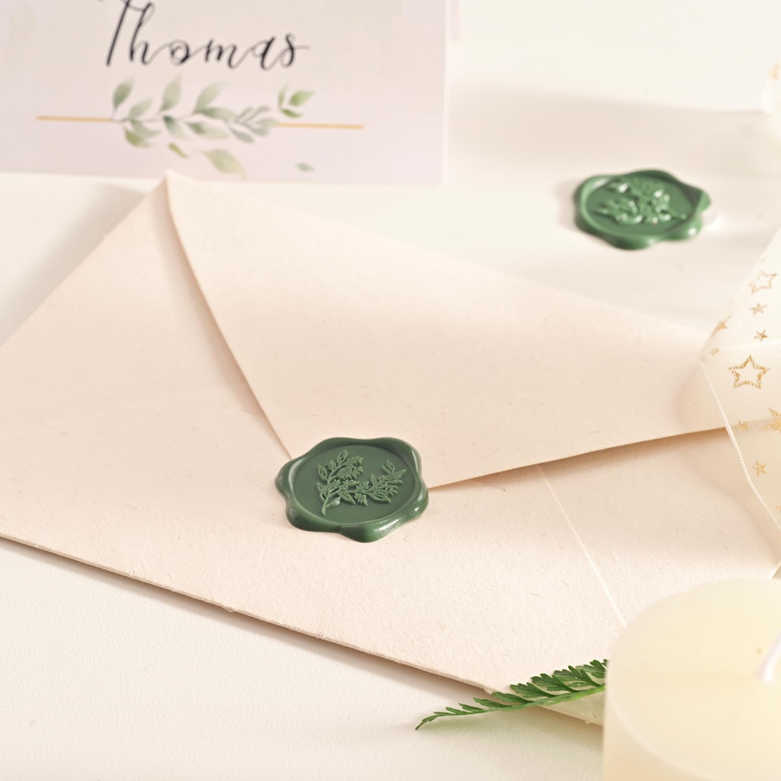 UNIQOOO Lot de 100 autocollants de cire pour enveloppe d'invitation de mariage - Autocollants pour enveloppes d'invitation de mariage - Vert olive - Parfaits pour les invitations, les enveloppes, les