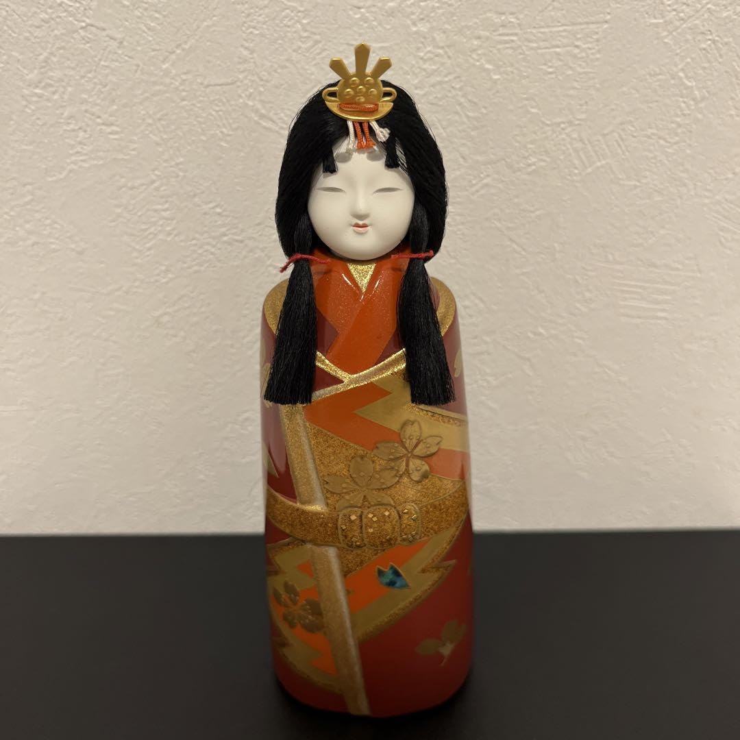 輪島塗 蒔絵梨地 漆芸雛 『皓凛(こうりん)』　立雛飾り Amazon | 輪島塗 蒔絵梨地 漆芸雛 『皓凛(こうりん)』立雛飾り