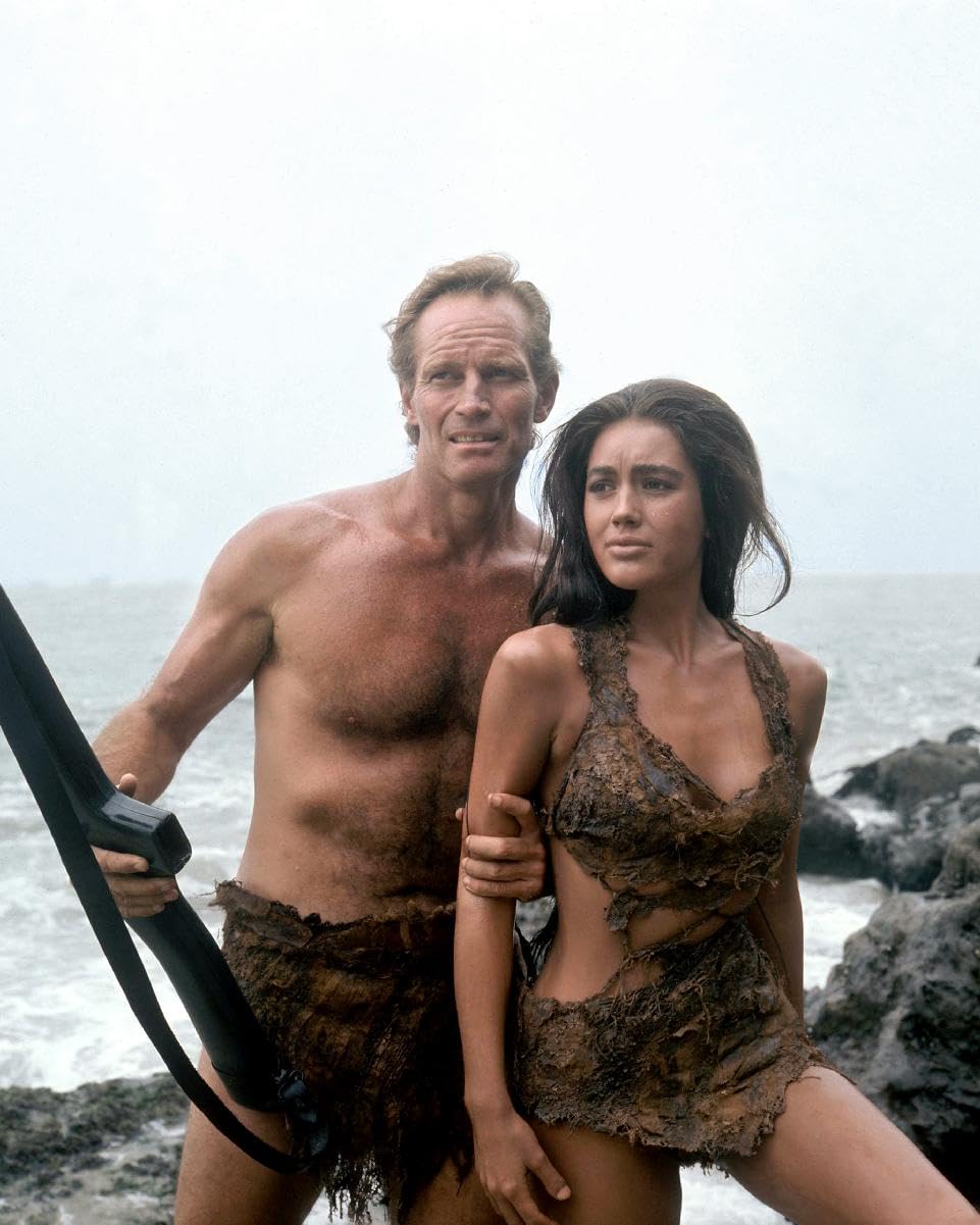 Worldphotographs Planet Of The Apes (1968) Linda Harrison, Charlton Heston 10X8 Photo