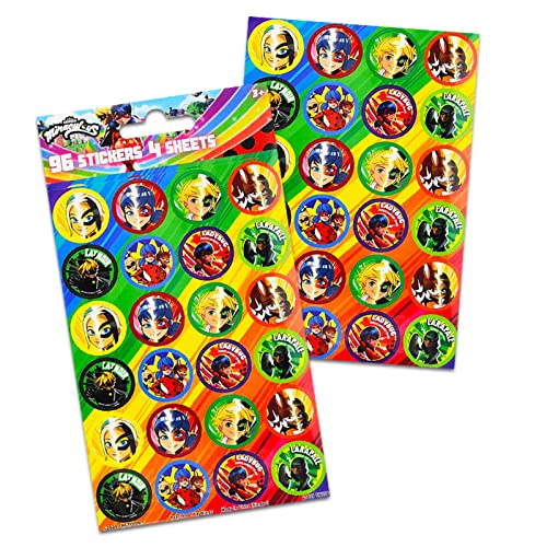 Kit piscine Miraculous Ladybug bouée et ballon pour s'amuser - 4