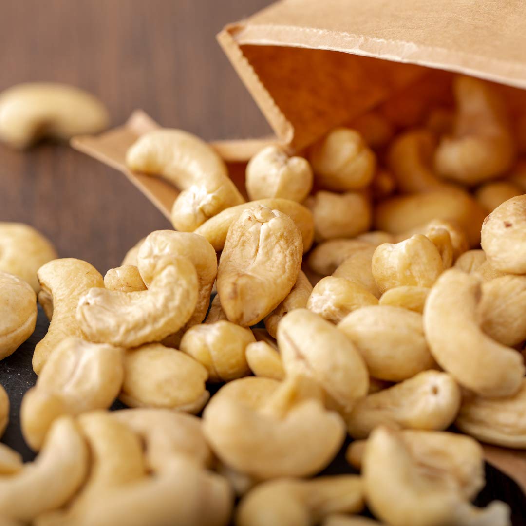 süssundclever.de® | Bio Cashewkerne | ganz Kerne | 1 kg | 100% naturbelassen | plastikfrei und ökologisch-nachhaltig abgepackt | Cashews