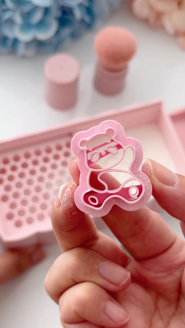 Amazon.com: Keoker Cornstarch Tapper Box for Polymer Clay