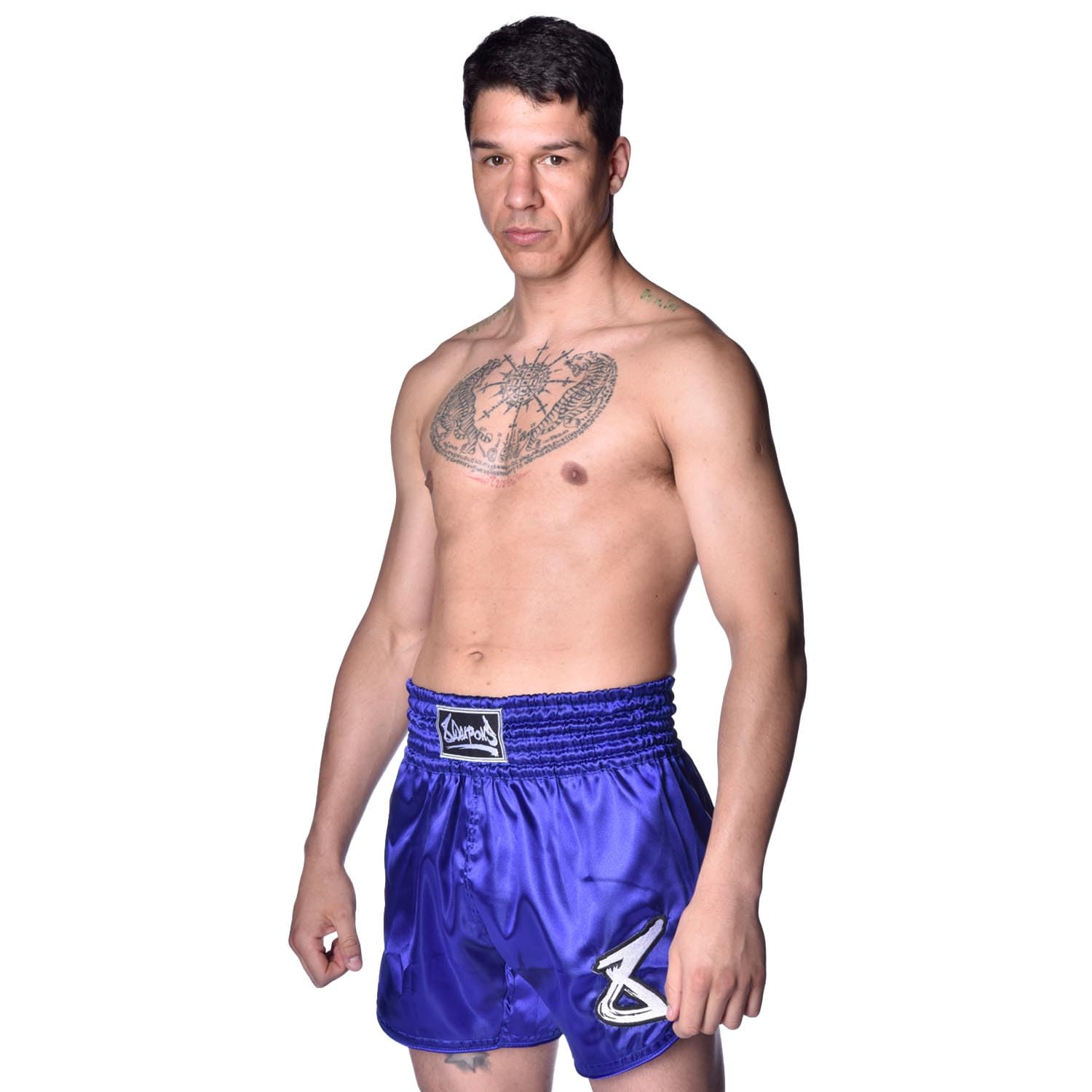 8 WEAPONS Muay Thai Shorts Strike, Violett, Kickboxhose für Training & Wettkampf, Thaibox Shorts Satin, Atmungsaktiv, Langlebig, Kampfsporthose für MMA, K1, Boxen, Thai Boxen