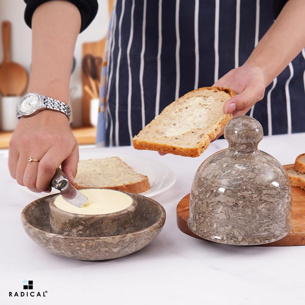 Radicaln Butterdose aus Marmor mit Deckel, 15,2 cm, Ozeanischer handgefertigter Buttertopf für streichbare Butter, idealer Buttertopf für Theke mit Wasser, französische Butter, Topf für Arbeitsplatte