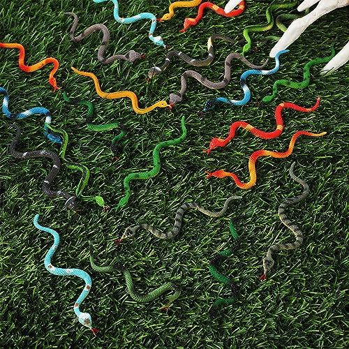 24 Stück Künstliche Schlangen Spielzeug Schlangen Gummilänge Kunststoff Schlangen Bunte Kunststoffschlangen Realistische Gummischlangen Verschiedene Gartenstreicheln Zubehör