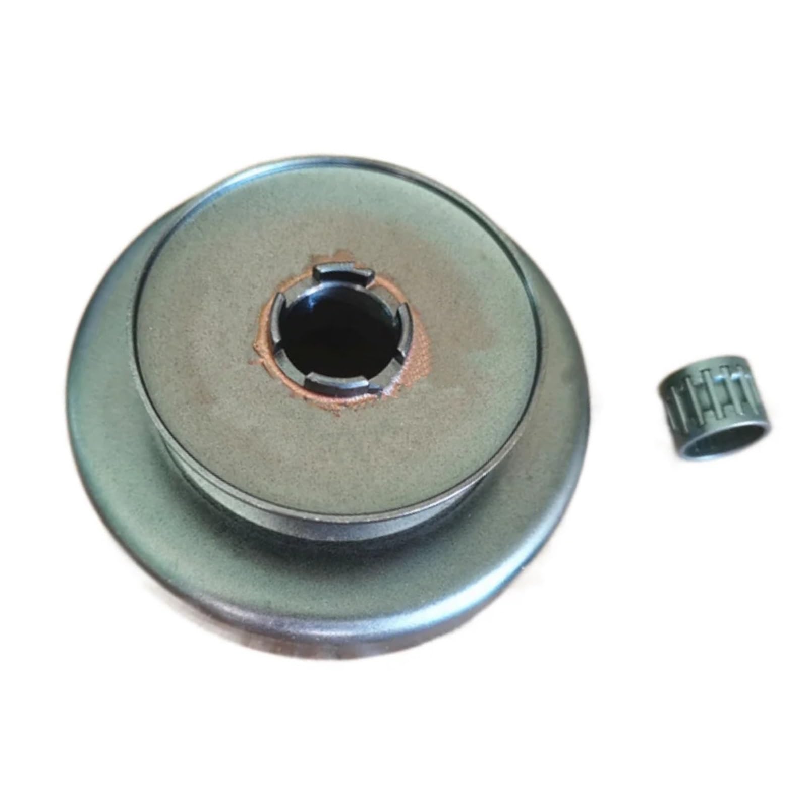 Tambour d'embrayage à 7 dents avec couvercle de pignon pour tronçonneuse 272XP 268 61