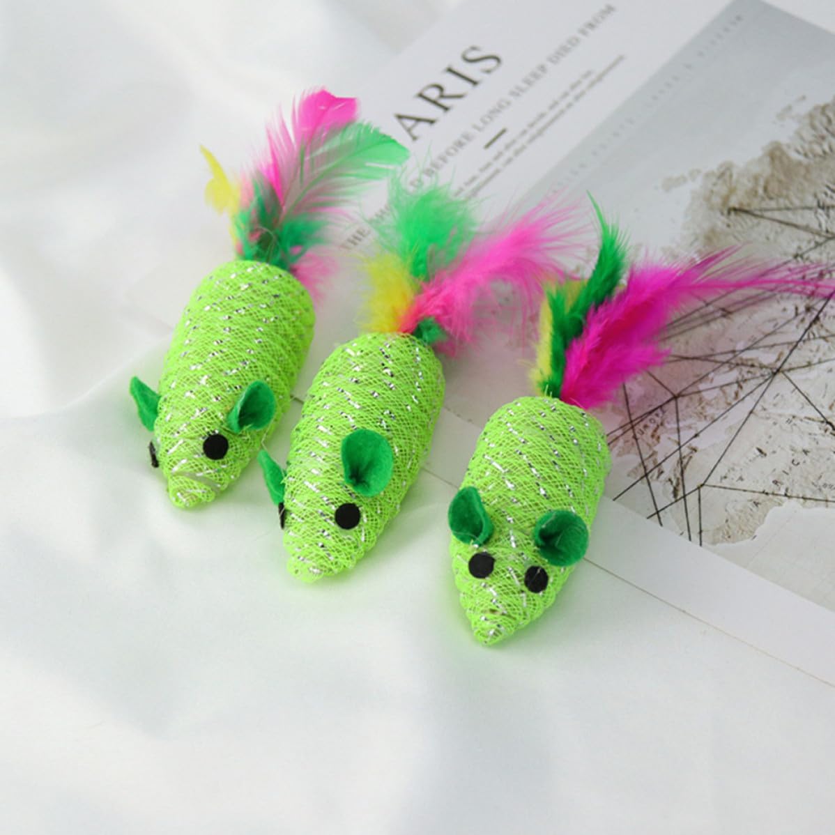 Gadpiparty 5pcs Green Woven Mouse Cat with Feather for Interactive Play and Cat Engagement Polyester Material for Kitten