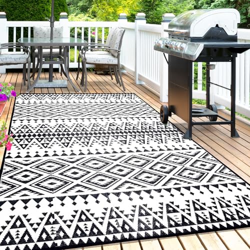 DiiKoo Outdoor Rug Mat for Patio, 6x9ft Waterproof Reversible Plastic Straw Rugs, Camping Carpet Area Mats for RV, Porch, Deck, Backyard, Balcony, Camper, Trailer, Black & White