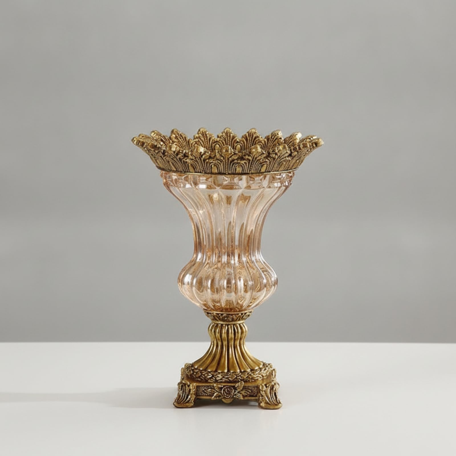 Vaso in Vetro con Base in Resina Elegante Vaso di Vetro con Base Decorativo Oggetto D'arredo per Interior Designer, Fioristi, Ingresso, style to 1