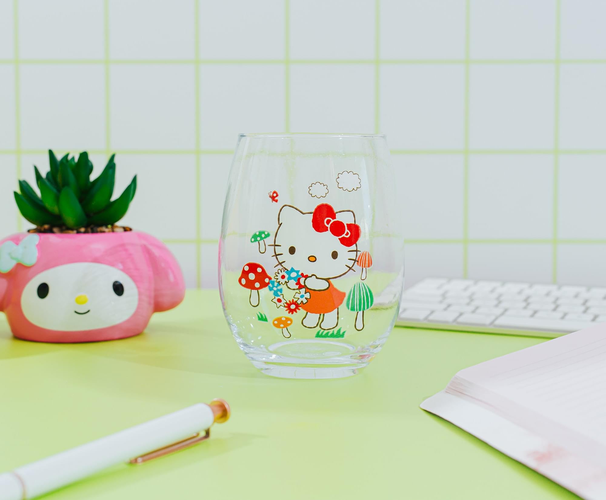 Silver Buffalo Sanrio Hello Kitty Rainbow Confetti Carnevale Tazza con coperchio e cannuccia | 907,2 g