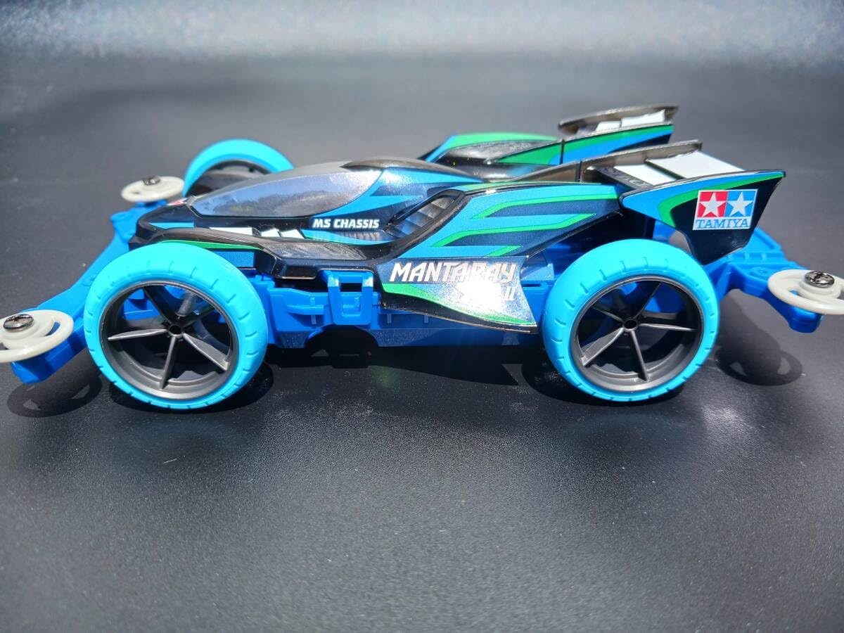 ミニ四駆　完成品　マンタレイ Black&Blue Special マンタレイmk.ⅡブラックSP｣青の存在感