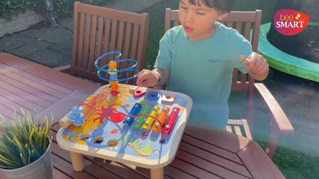 Tavolo Sensoriale Montessori In Legno Per Bambini - Con Xilofono, Labirinto Perline E Forme | Giocattolo Educativo 47.5x29.5cm - Foto 3