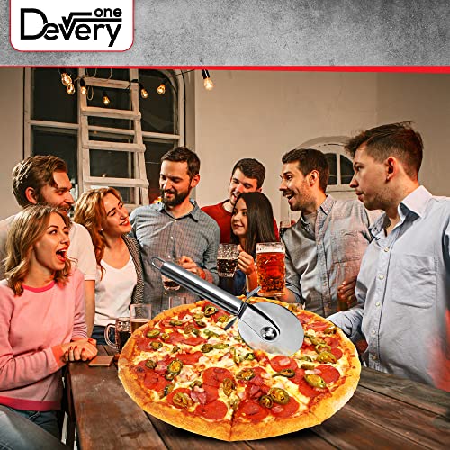 Foto von Scharfer Pizzaschneider Deutsche Marke - Pizzaroller leicht zu reinigen, spülmaschinenfest und rostfrei, handlicher Pizza Cutter - Pizza schneiden mit Klingenschutz