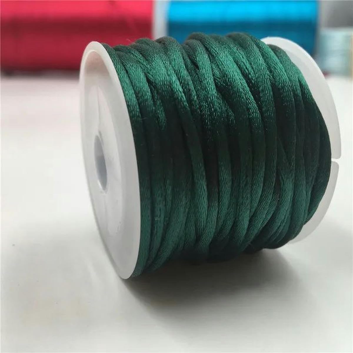 2 mm 10-225 metros/rollo Nudo chino Cordón de satén Trenzado Seda Macramé Cuerda Hilo Alambre DIY Pulseras Fabricación Hallazgos Abalorios-Dk verde 257-250 yardas rollo