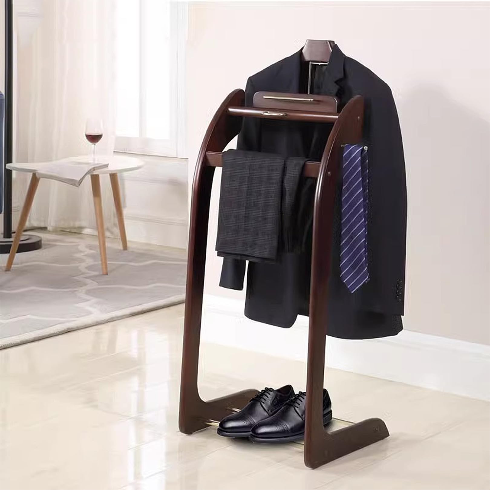 Valet de valet rustique en bois massif pour homme avec support pour pantalons, cravates et base lourde – Idéal pour chambre à coucher, salle de bain, salon