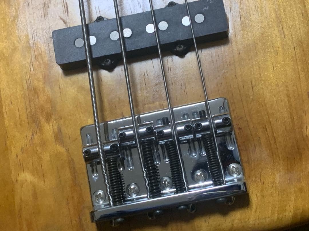 Amazon.co.jp: Squier by Fender ラッカーリフィニッシュ PJベース 