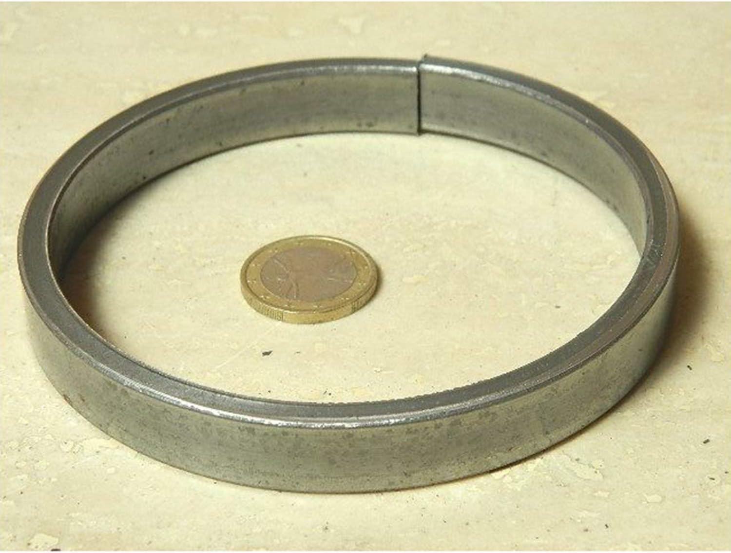 M.P. Metalli Cerchi in ferro battuto per inferriate cancelli recinzioni sezione piatta Set 10 pezzi 14x6 mm h. 100 mm Made in Italy