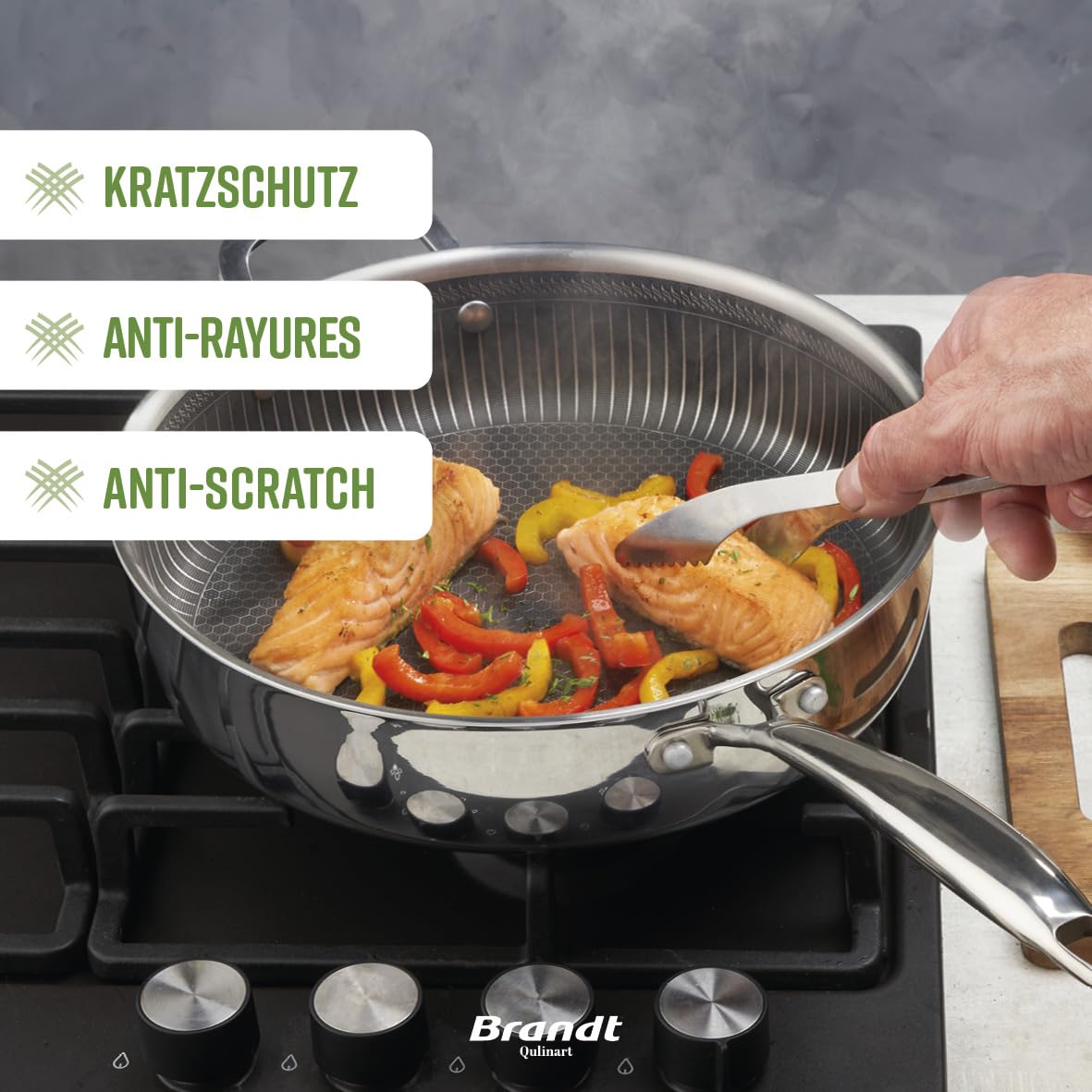 Qulinart by Brandt, Poêle en Acier Inoxydable Triply, Revêtement Nid d'Abeille Anti-Adhésif et Anti-rayures, Tous Feux dont Induction, Sans PFOA ni Couvercle, Argenté… (24 cm)