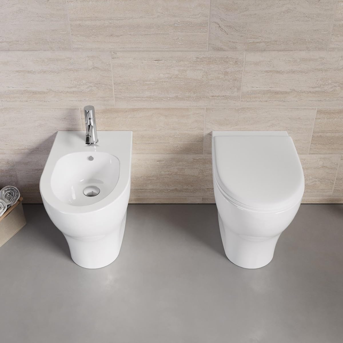 Sanitari a terra filomuro RIMLESS scarico traslato VORTICE bidet e vaso WC in ceramica con coprivaso softclose Domus VORTEX