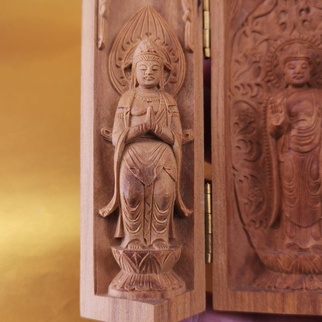 インド老山白檀ミニ精細彫刻西方三聖三開仏(高さ約7cm) インド老山白檀ミニ精細彫刻西方三聖三開仏(高さ約7cm) インド老山白檀