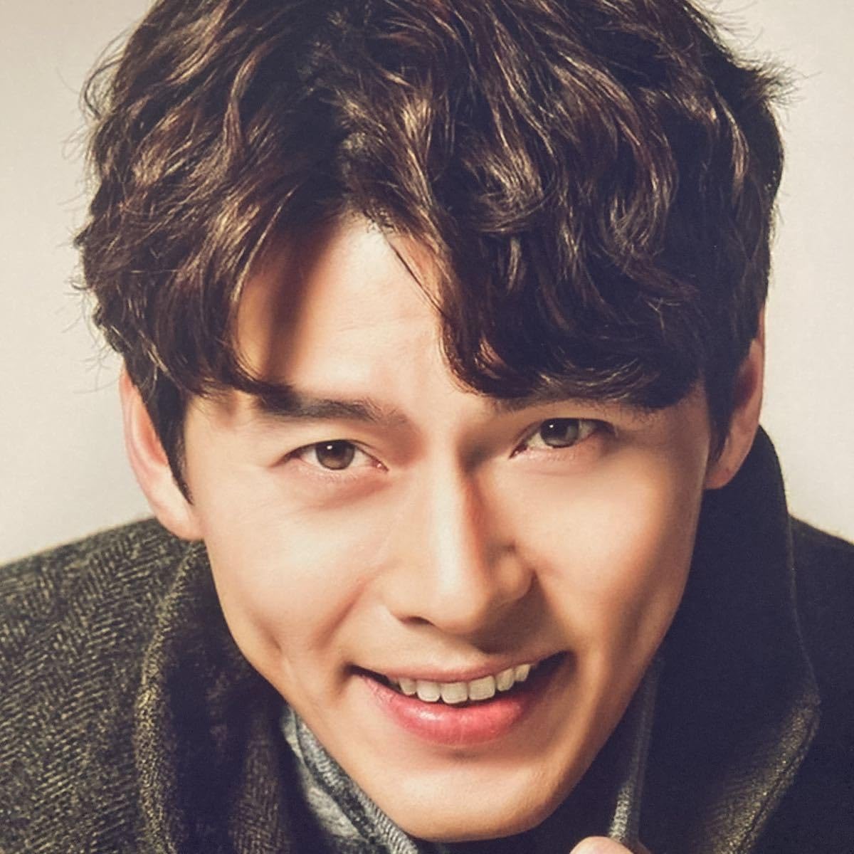 セール中…ヒョンビン直筆サイン入り2Lサイズ写真…愛の不時着…Hyun Bin… ヒョンビン直筆サイン入り2Lサイズ写真…愛の不時着…Hyun Bin