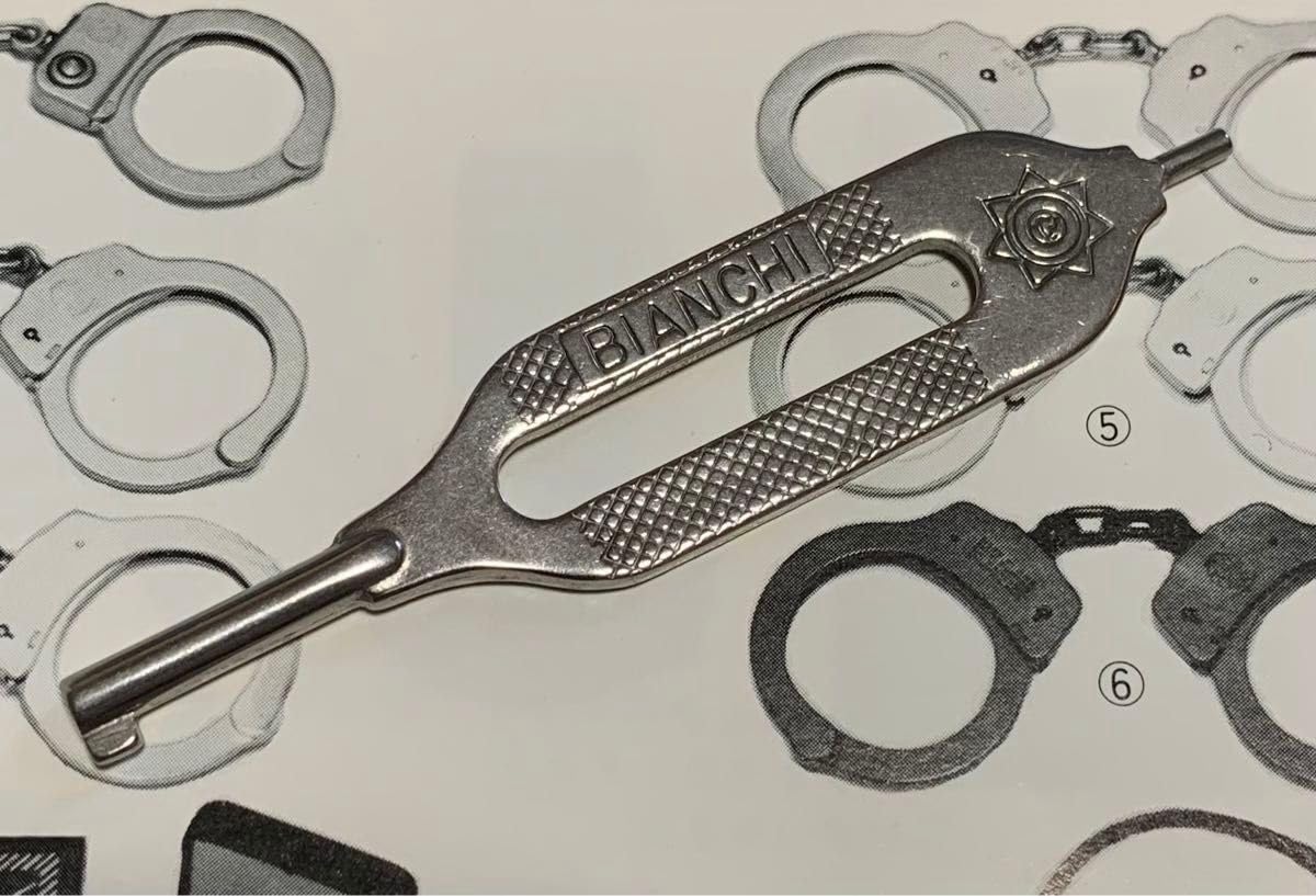 ビアンキハンドカフキー