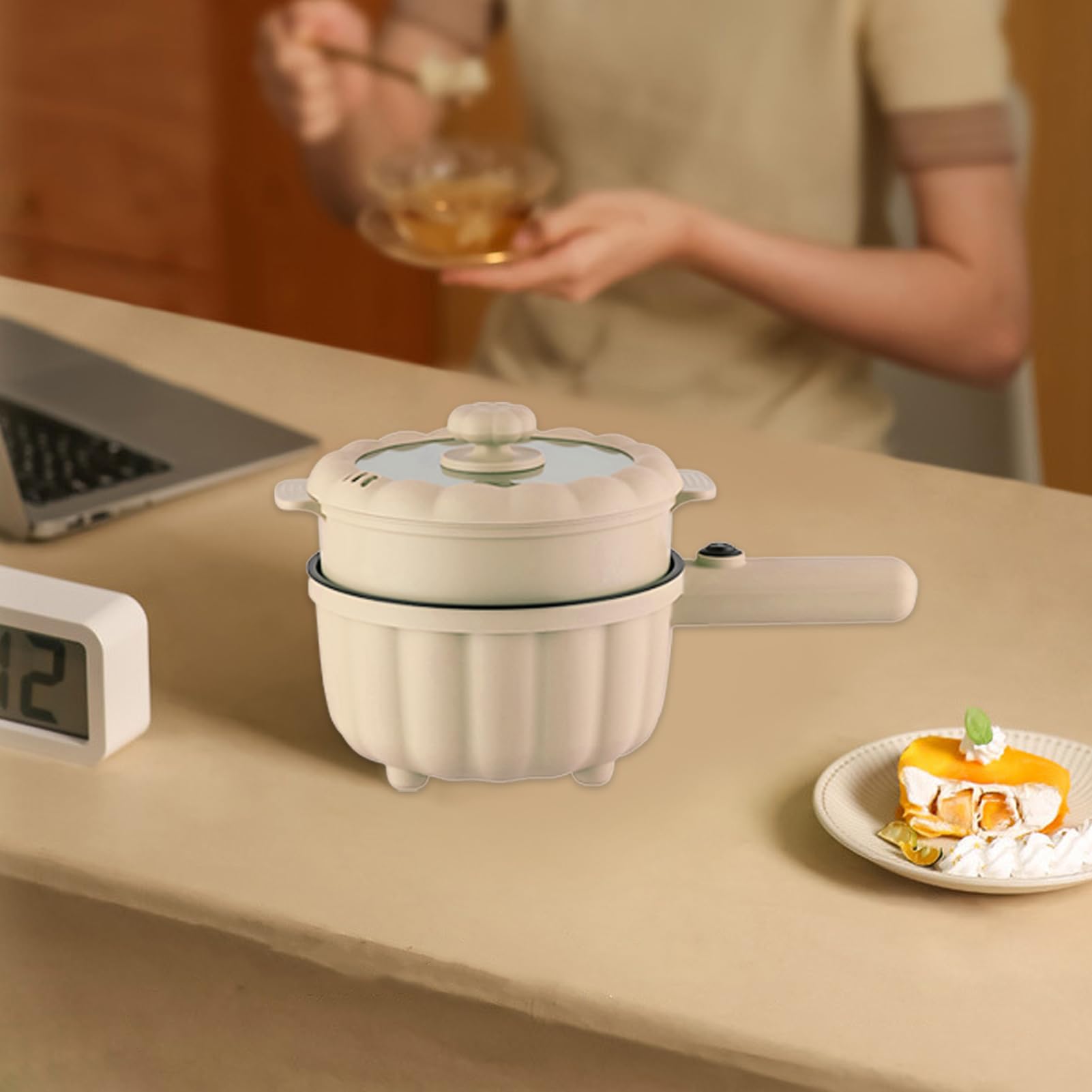 Multicuiseur électrique,Petite Poêle électrique,2L Marmite électrique en Antiadhésif,Marmite Hot Pot Électrique portable de voyage,avec cuiseur vapeur,pour Steak,Soupe,œufs,Nouilles (Style 2)