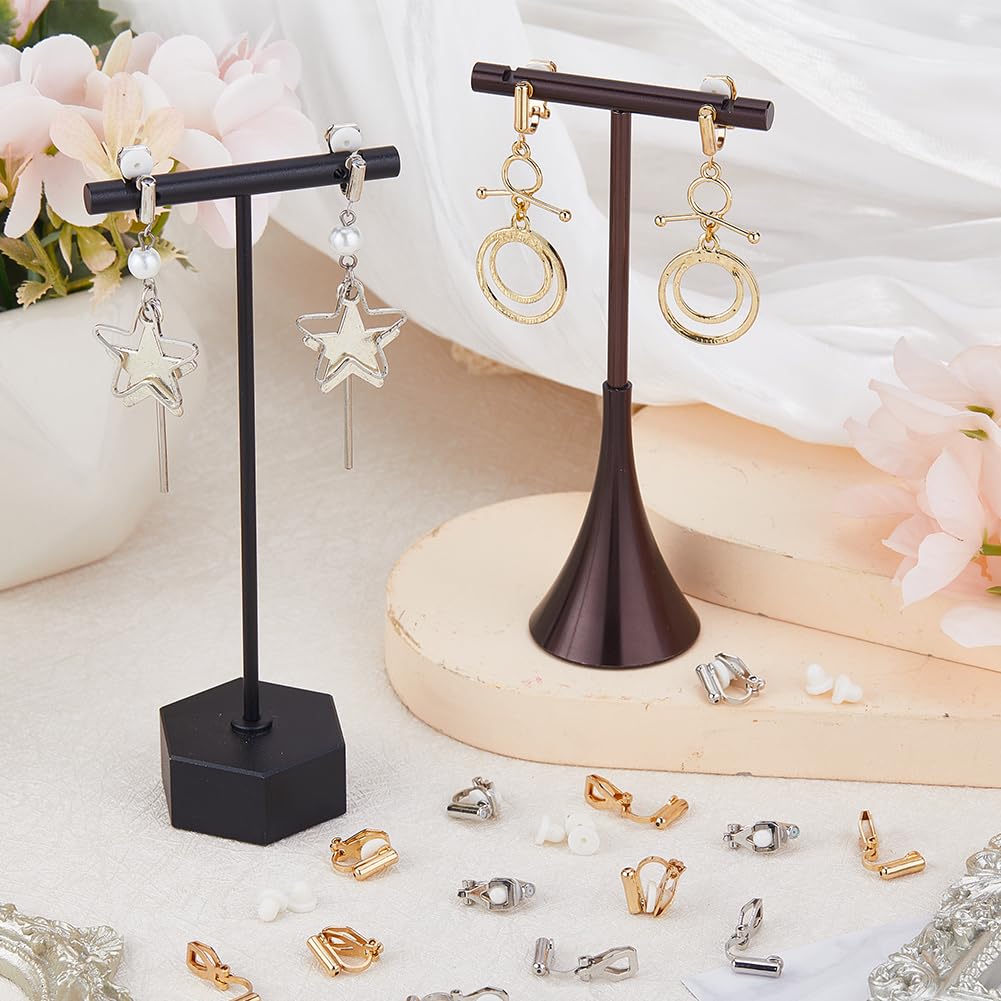 Set di due orecchini a clip a mezza cerchio larghi con girasole intagliato per donne senza orecchie forate, placcati in argento ossidato e tono oro
