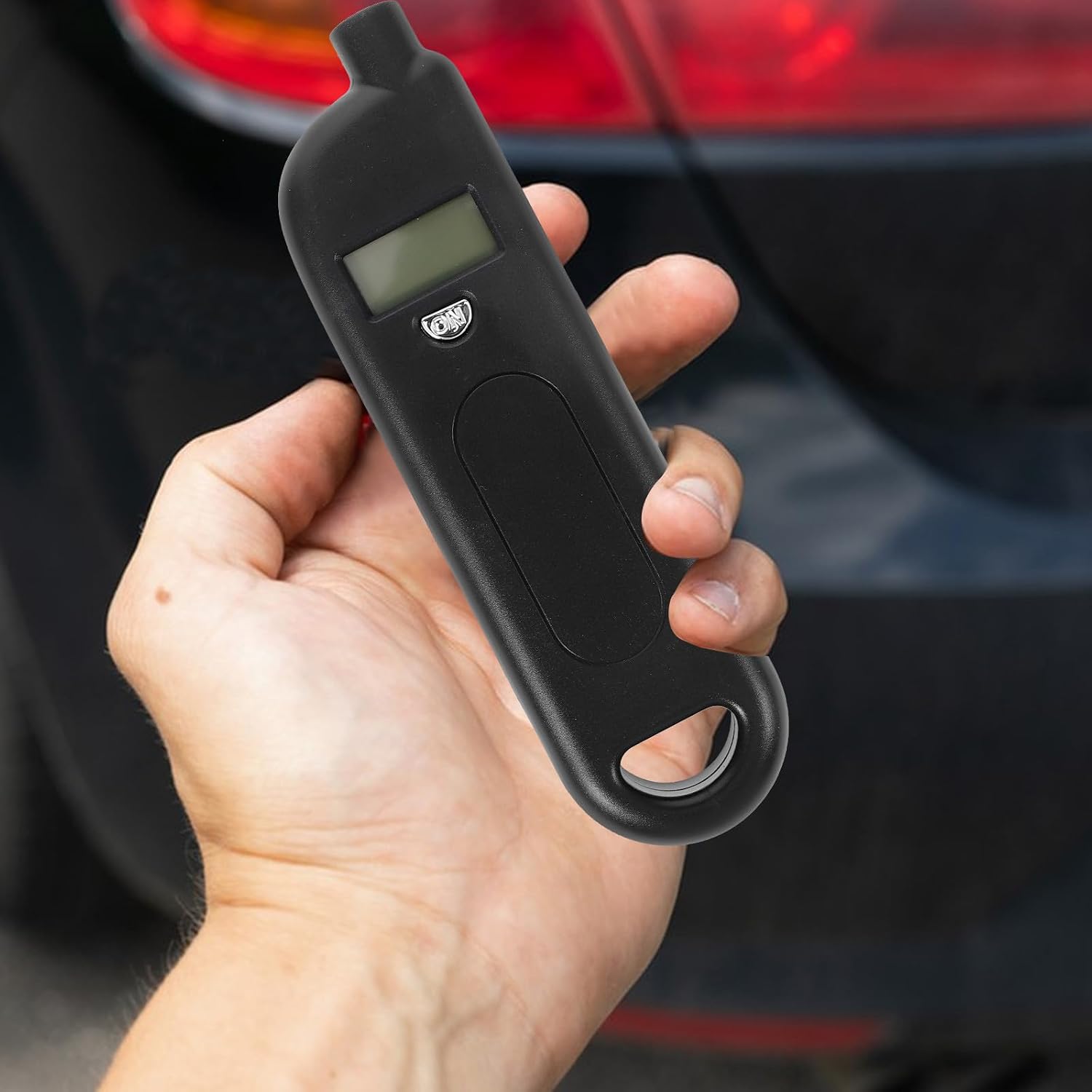Digital Car Tire Pressure Gauge Accurate Electronic Pressure Tester with Multifunctional Display and Simple -140 Psi for Car Tires Suitable for Models
