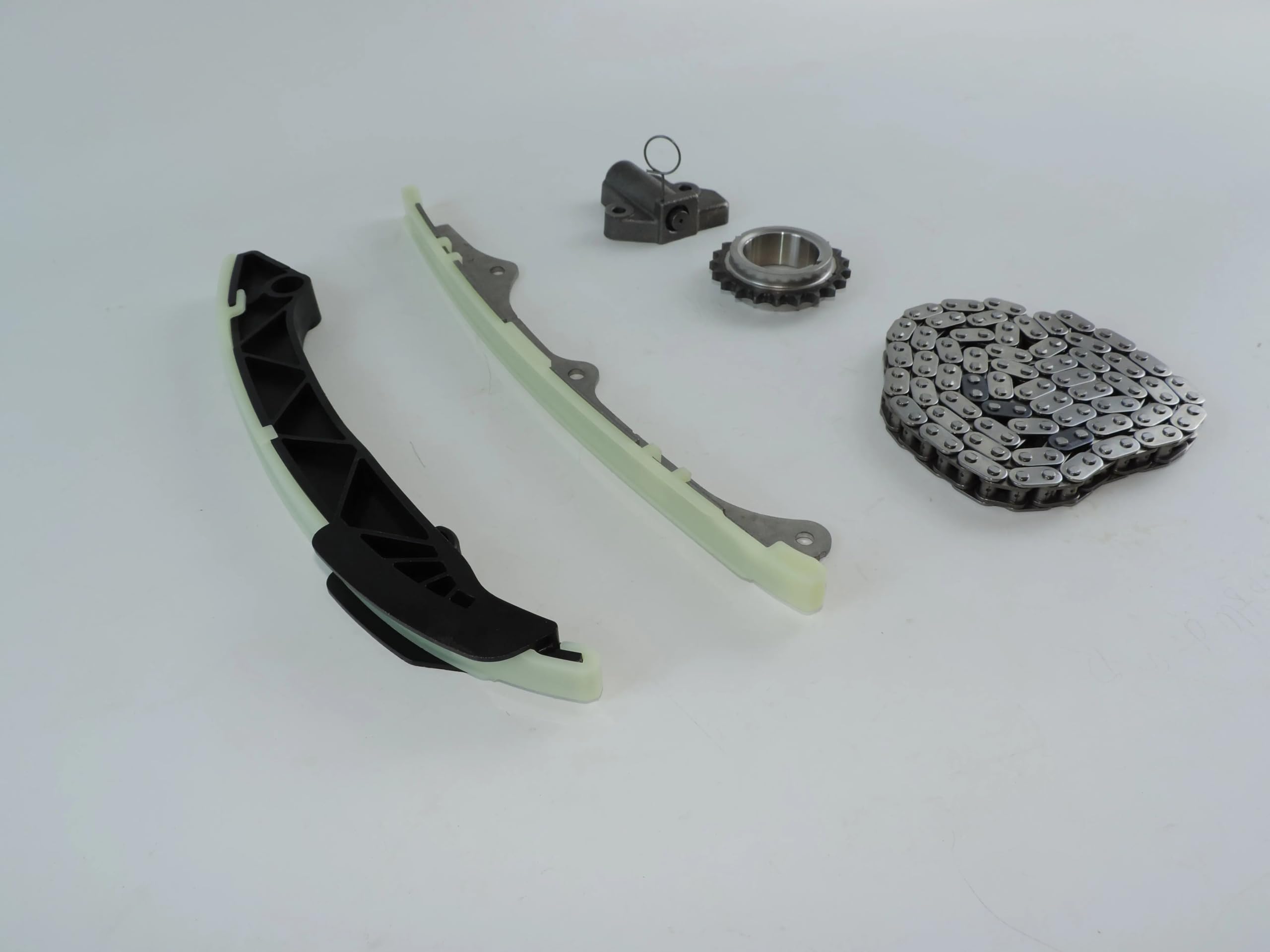 catena pompa olio motore Kit di revisione del kit di riparazione della catena di distribuzione del motore di un'auto 4N13 1.8T / 4N14 2.2T 1140A043 1140A042 1141A015