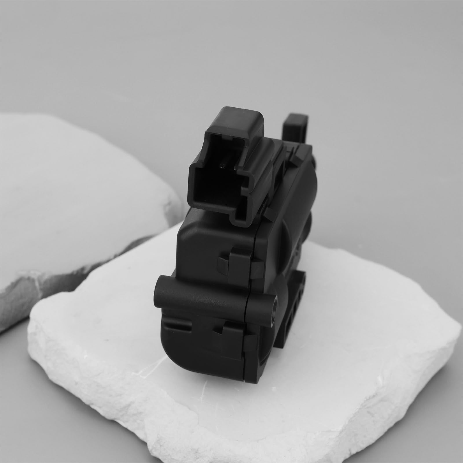 Attuatore motore di bloccaggio del portellone posteriore del bagagliauto CN15A219ANE CN15-A219A-NE compatibile con Ford Ecosport 13-17