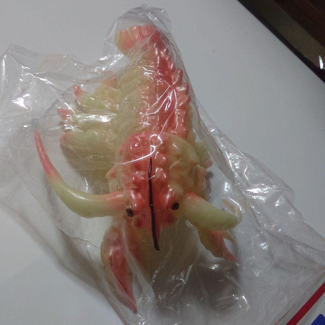 Amazon.co.jp: マルサン エビラ ソフビ 蓄光版 : おもちゃ