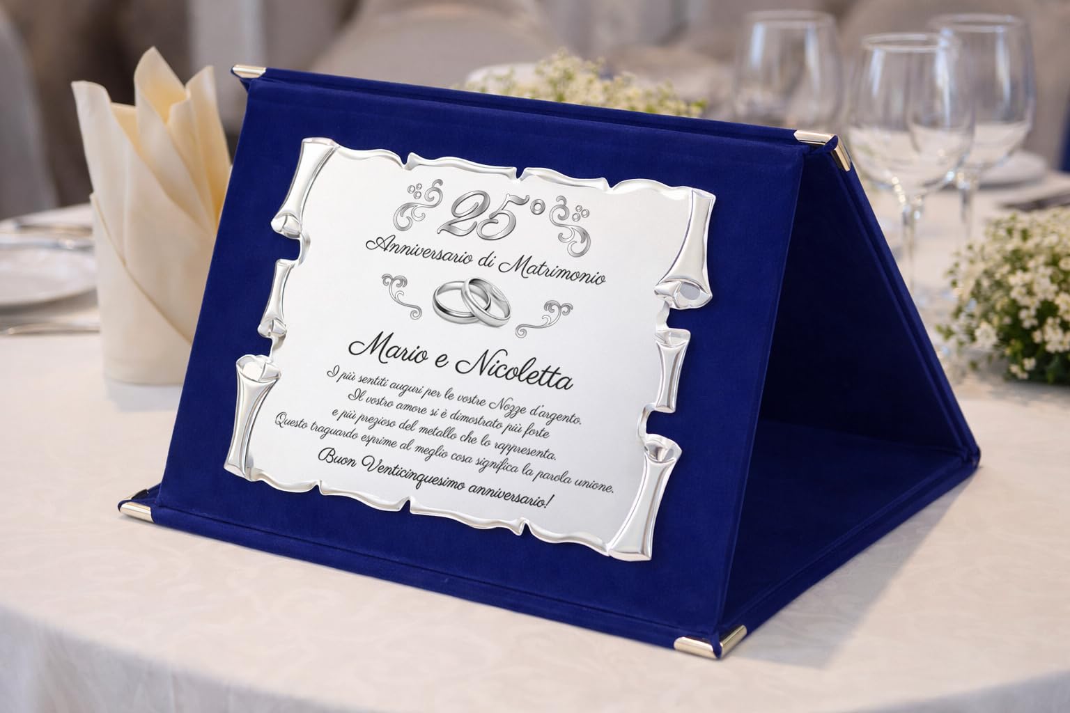 Targa 25° Anniversario di Matrimonio NOMI PERSONALIZZATI | Elegante Regalo Anniversario Nozze d'argento | Pergamena Argentata su Cofanetto in Velluto Blu