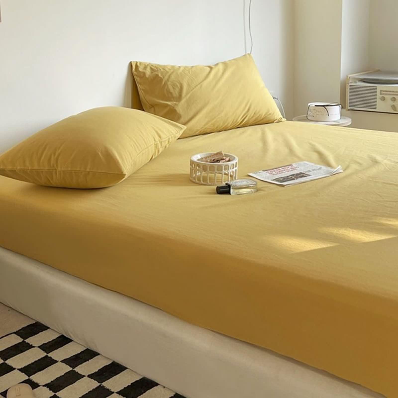Set 3 Pezzi Lenzuolo con Angoli in Poliestere, Tinta Unita, 180 x 220 CM + 2 Federe, Giallo