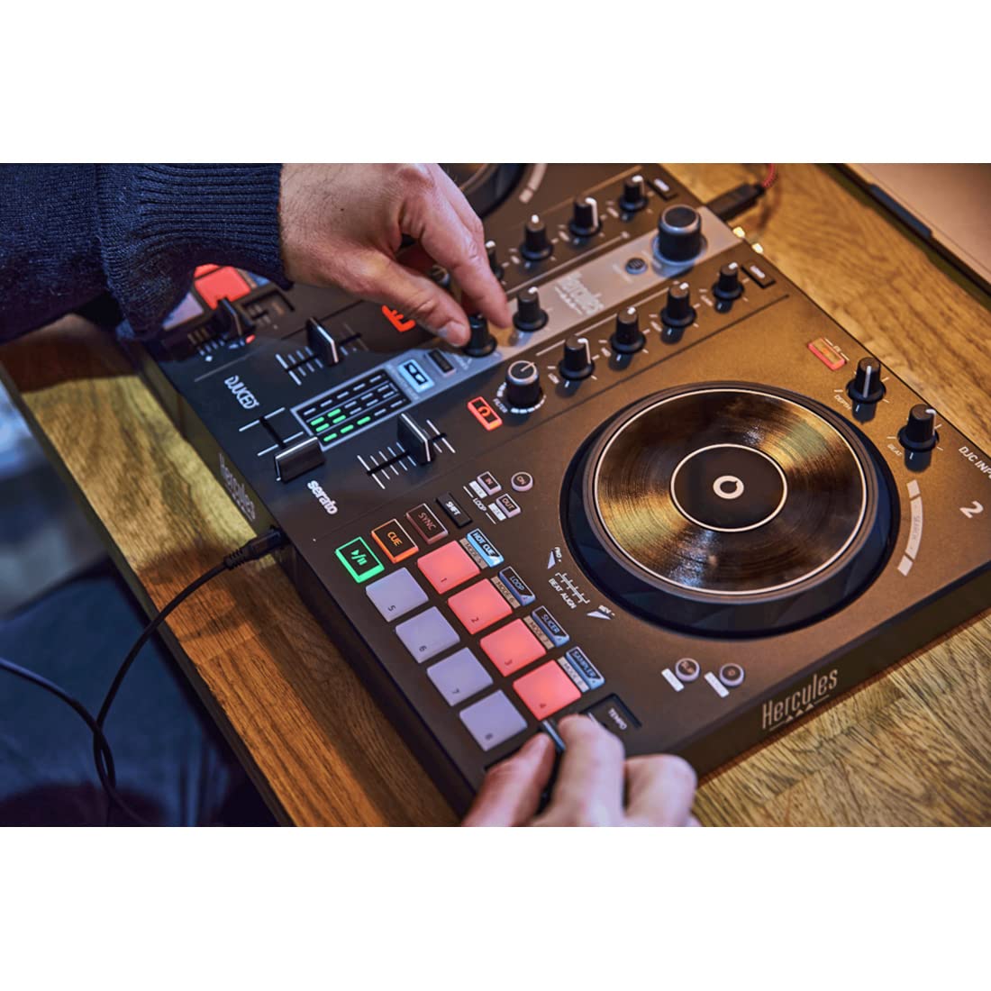 Hercules DJControl Inpulse 300 MK2 2-Deck DJ Controller + keepdrum Laptopständer Schwarz
