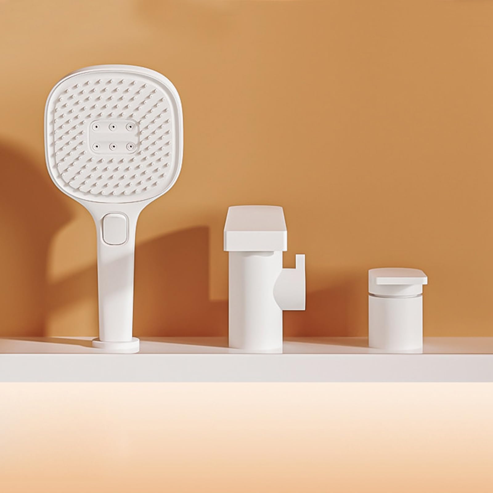 Robinetterie de bain avec douchette blanche design épuré haut de gamme