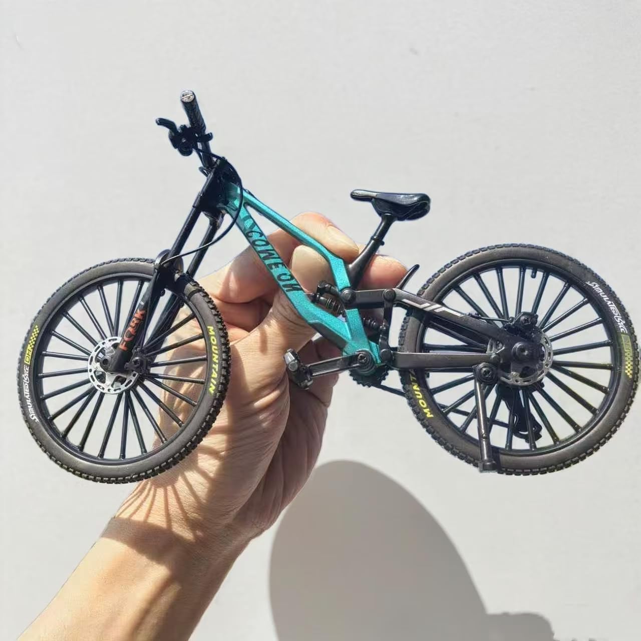 Generisch Universal Mountain Bike Model Mountain Bike Model 1:10 Toy Finger Mountain Bike Model Decoration Miniature Finger Bike Mini Bent Model Bike (Green-39)