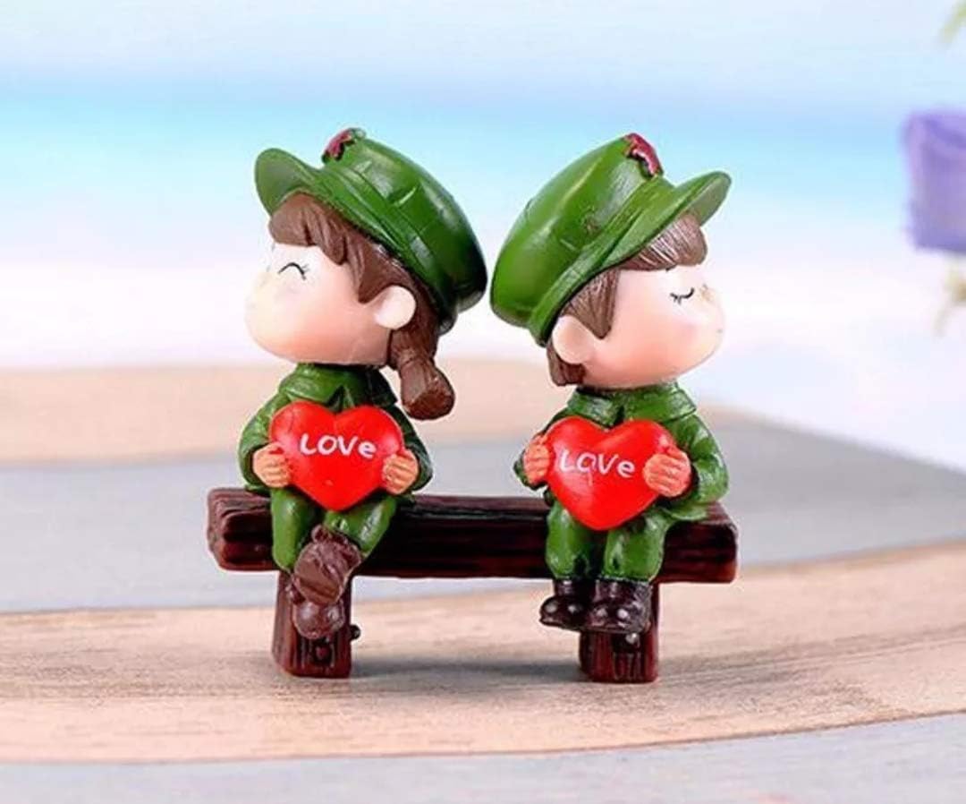 Army Couple TrayGardening/Doll House/Fairy Garden/Terrariums/Landscaping/Craft Model Work - Set of 2pcs