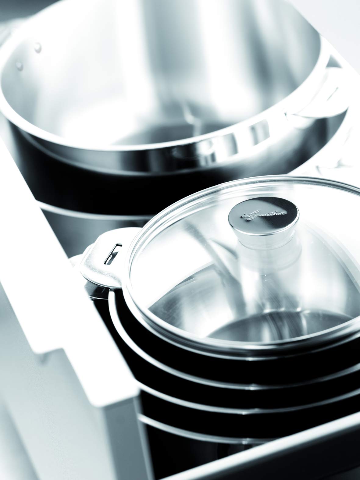 Lagostina Salvaspazio Pentola Acciaio Inox 18/10 Ø 26 cm, Pentola Induzione, Gas e Forno fino a 250 °C, Impilabile e Facile da Riporre, Fondo Lagotherm 3 Strati, Maniglie con Supporti Rivettati
