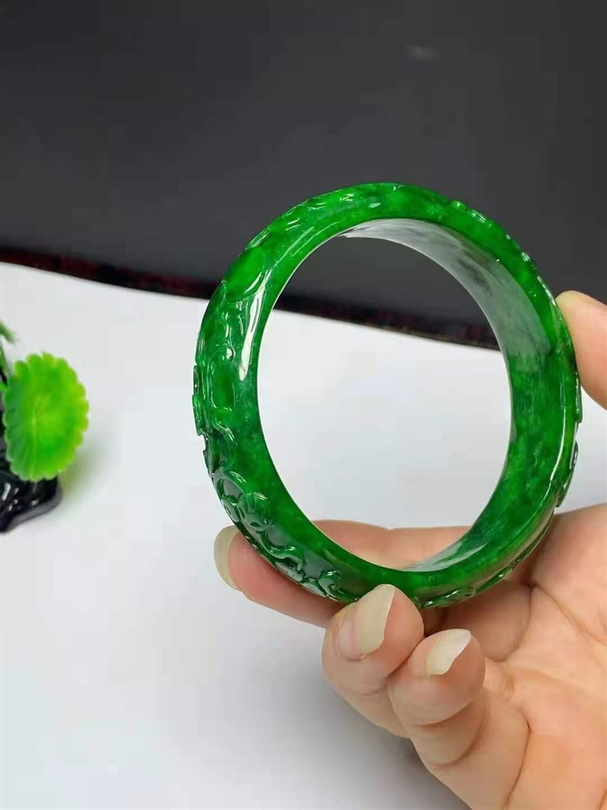 SnamicE Jade Handmad Emerald Handcarved Chinese Classical Pattern Bangle,Size 54-56mm