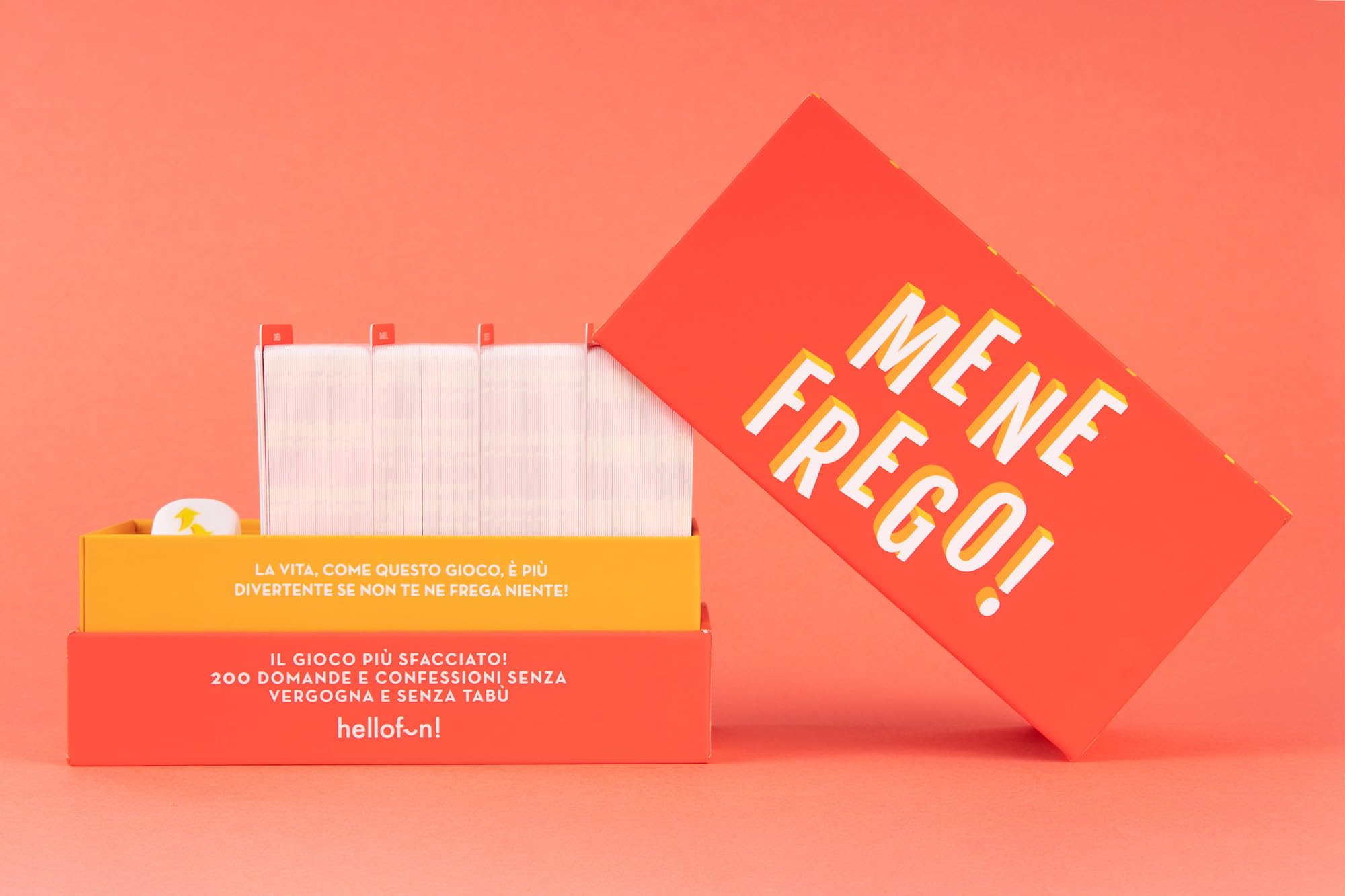 Hellofun! - Me ne frego. Il più divertente gioco da tavolo per adulti, 200 domande e confessioni senza vergogna o imbarazzo.